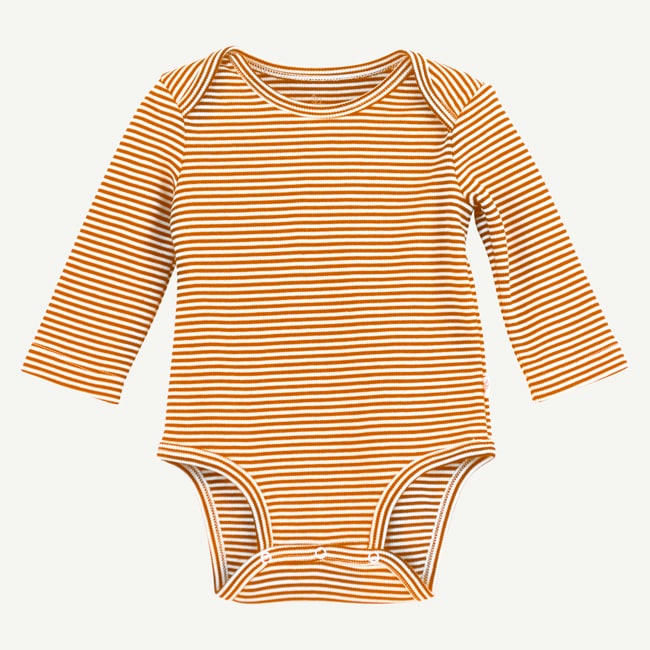 LkDzNREBQXalSvXM9B4i_RF19T1397-oliver-and-rain-organic-baby-clothes-essentials-copper-mini-stripe-long-sleeve-bodysuit-min.jpg