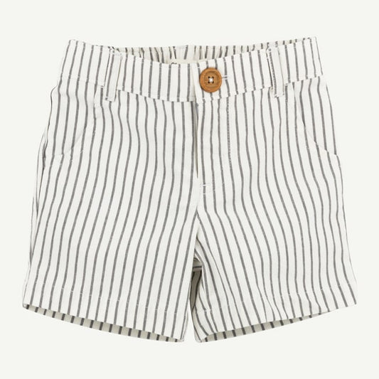 P7ZZbw4oREmjom46tzTw_RS19B0820_M-oliver-and-rain-organic-baby-clothes-tiger-boy-collection-woven-gray-striped-shorts-min.jpg