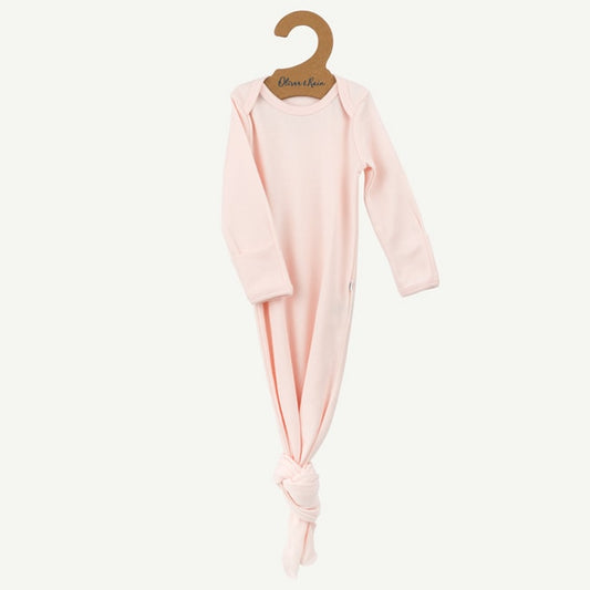 PKdQNvQhQvWCYU1QeEhY_RF19S1384_M-oliver-and-rain-organic-baby-clothes-girl-baby-essentials-light-blush-pink-pima-cotton-baby-gown-min.jpg