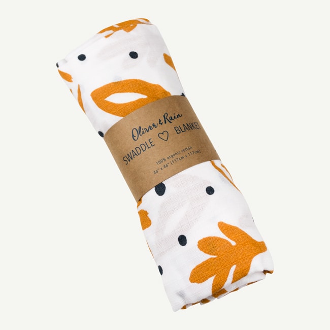 RF19A1450_A-oliver-and-rain-organic-baby-clothes-neutral-copper-leaf-dash-print-organic-cotton-muslin-swaddle-min