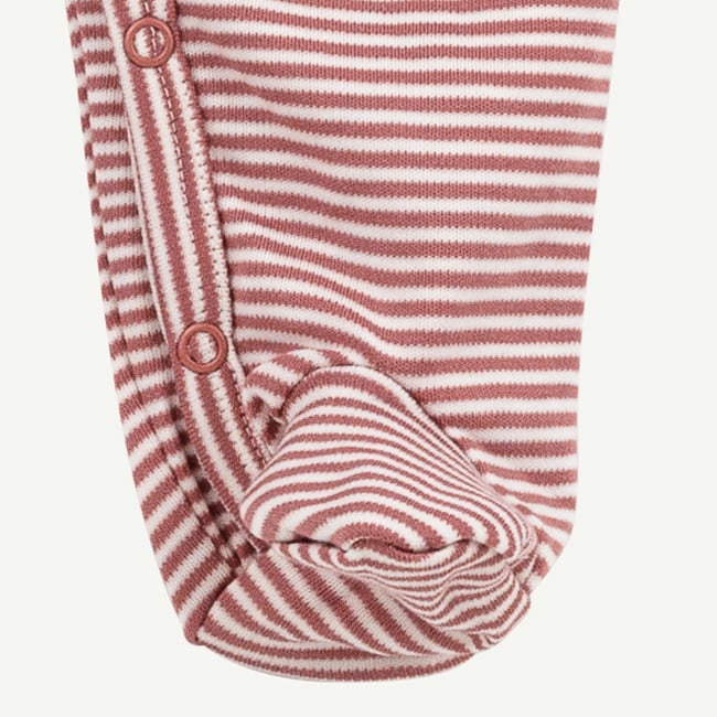 RS19S0918_A2-oliver-and-rain-organic-baby-essentials-rose-stripe-footed-sleep-and-play-min