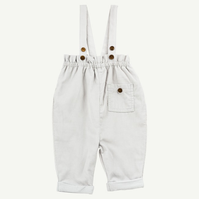 mSqsyuv8TMmUo6sMdIUd_RF19B1239_M-oliver-and-rain-organic-baby-clothes-neutral-sloth-collection-light-gray-baby-cord-overalls-min.jpg