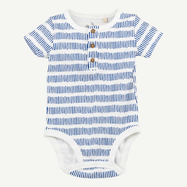 sdd5e4i9Qsy45UYgIx8X_RS19T0904_M-oliver-and-rain-organic-baby-clothes-inky-blues-collection-blue-dash-stripe-short-sleeve-bodysuit-min.jpg